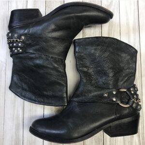 Red Tape Western Leather Ankle Boots